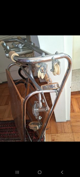 Máquina de pedalar do início do século XX