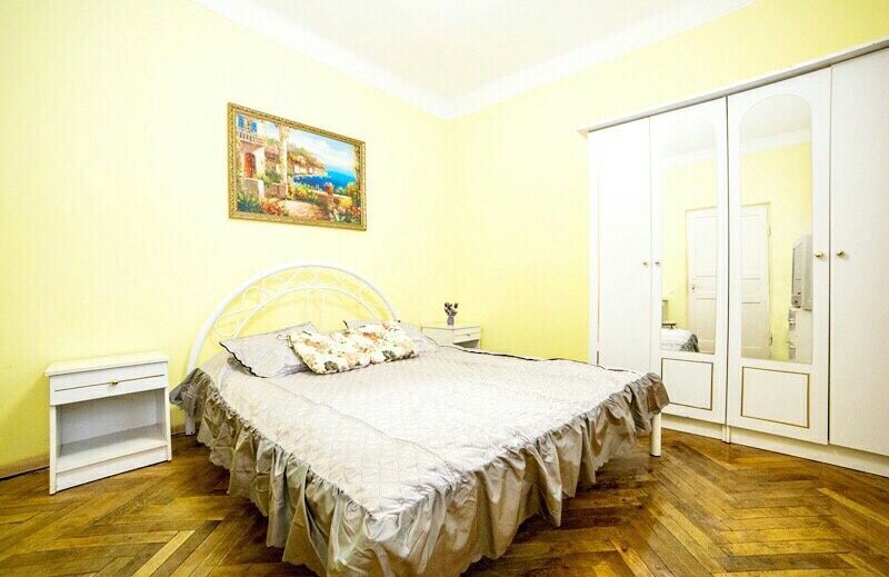 Воєнний госпіталь, Личаківська,Чехова,Погодинно-Подобово