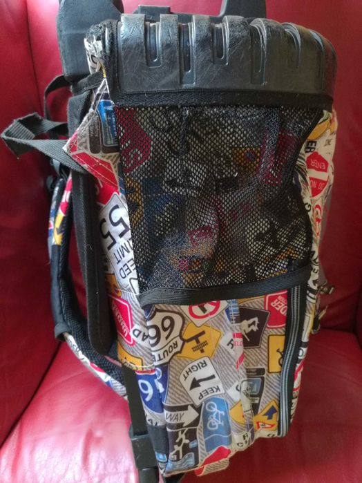 Trolley mochila escolar marca Totto colorida