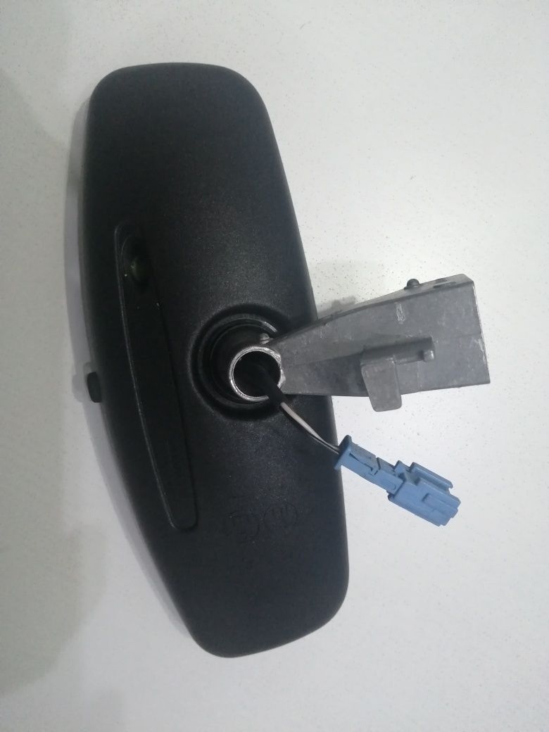 Espelho retrovisor interno viaturas PSA Peageut e Citroën