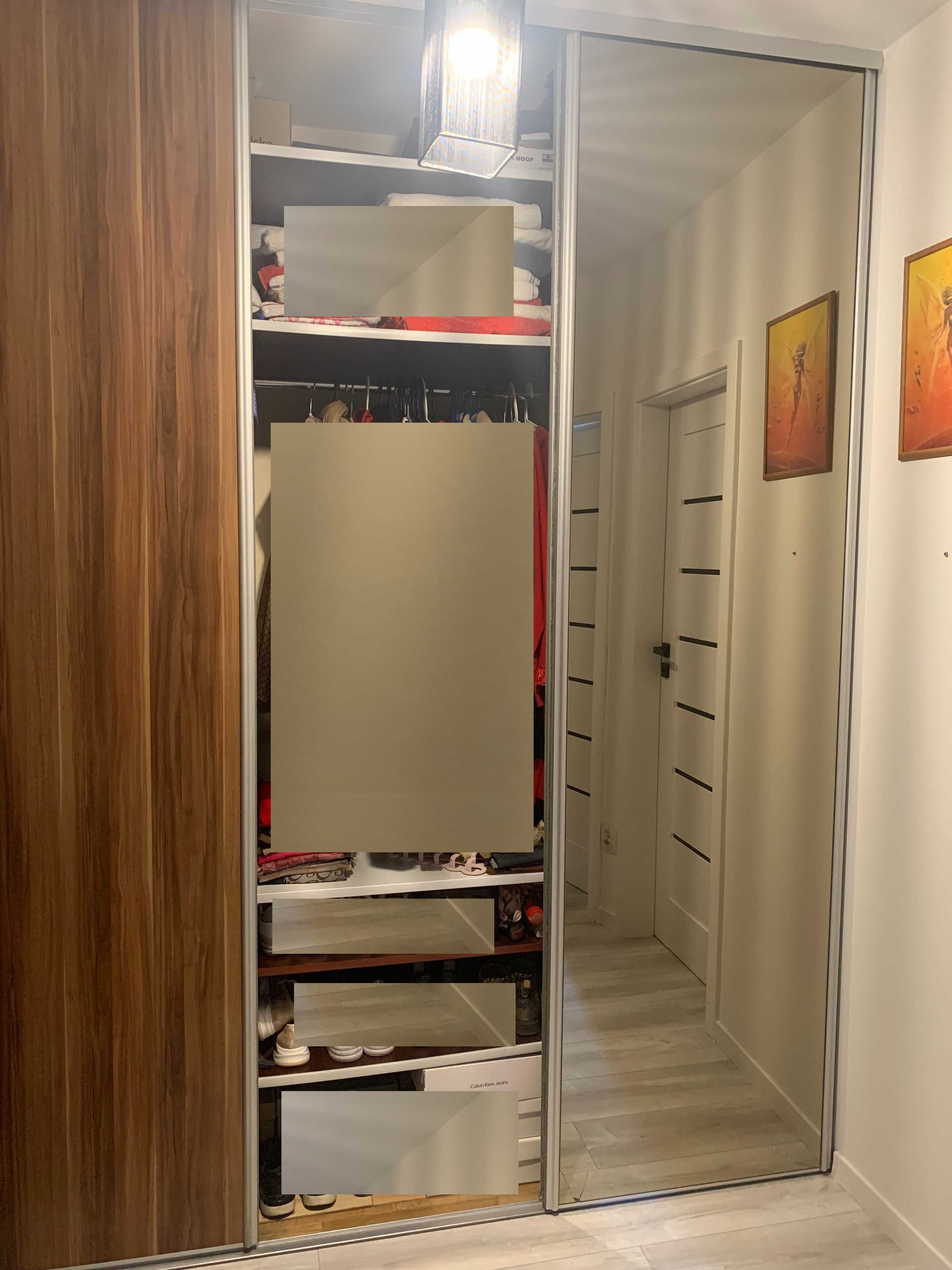 Szafa 3 drzwiowa w bardzo dobrym stanie