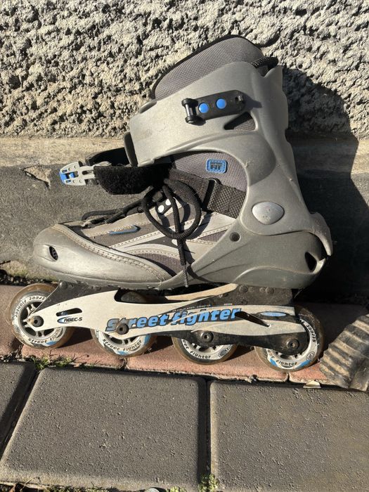 Роликові ковзани дорослі в хорошому стані