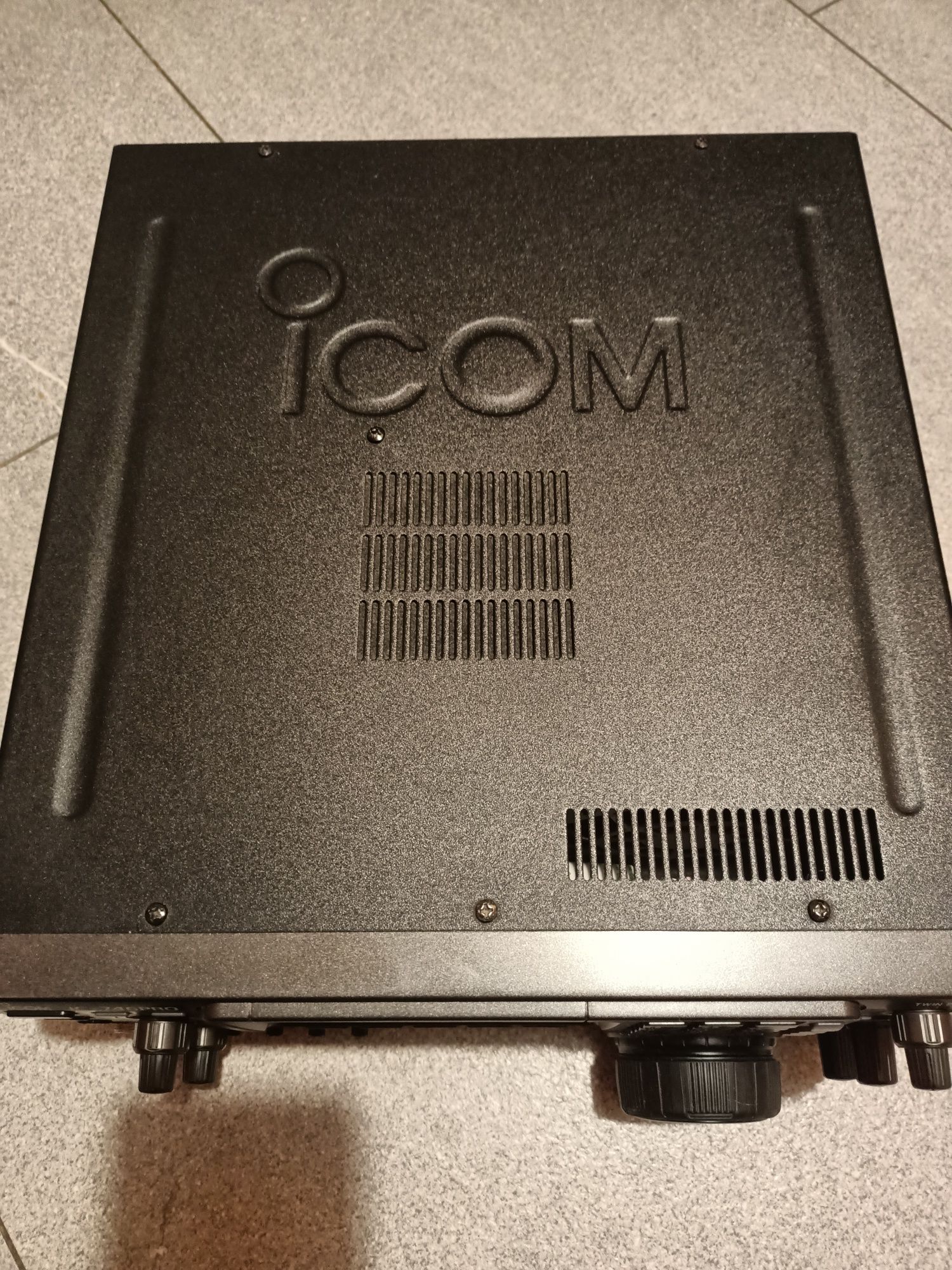 Icom 746PRO KF/UKF