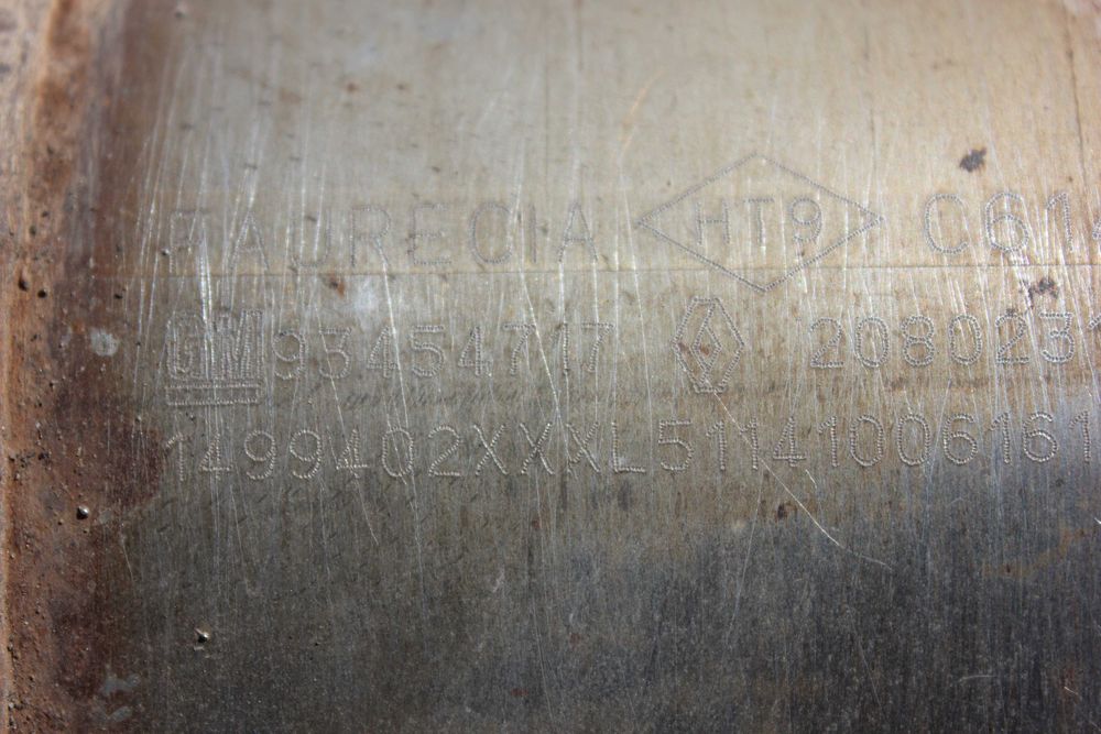 Катализатор dpf trafic iii 1.6 dci biturbo 93454717. 208023177R