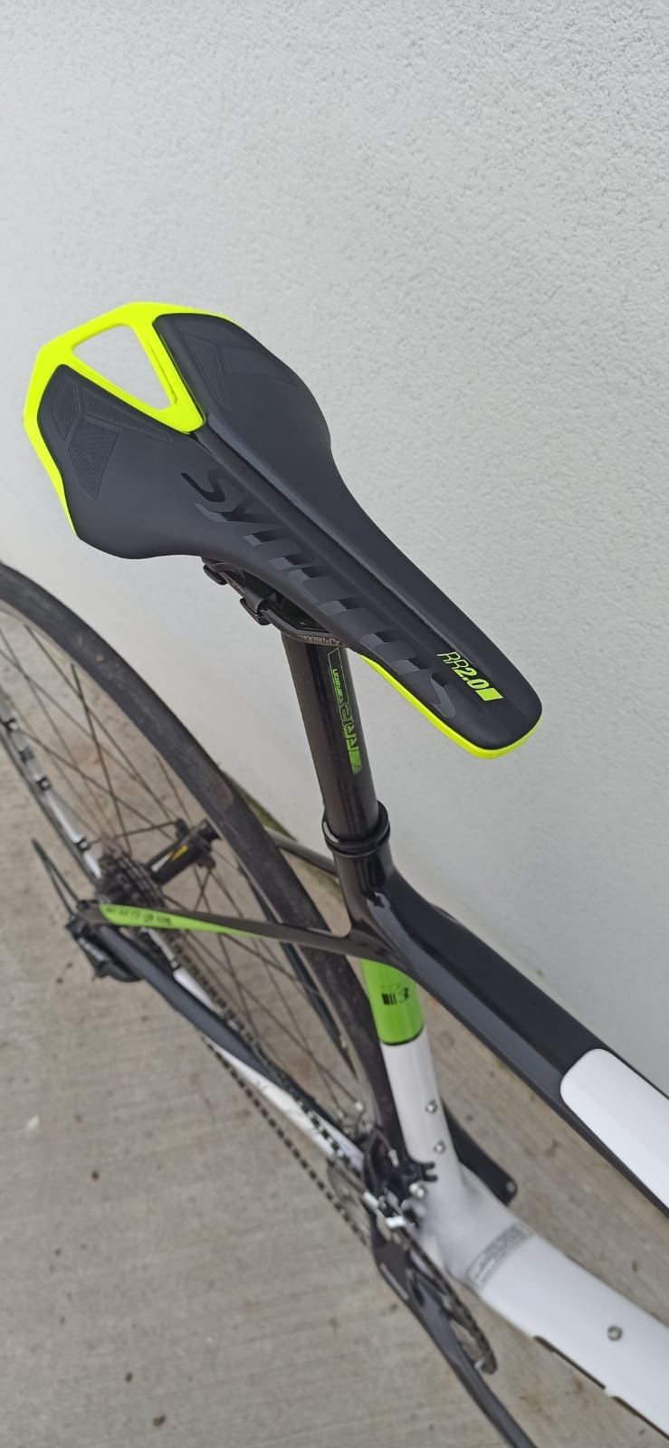 SCOTT SOLACE 30 (KARBON), Shimano 105, Rozmiar 56