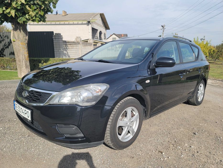 Kia Ceed 2009, 1.4 MT (90 к.с.)