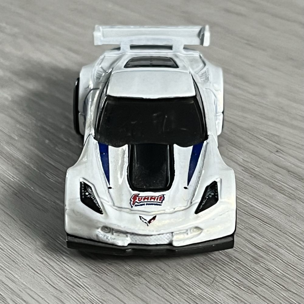 Hot wheels corvette C7.R bialy