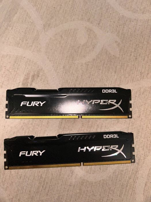 Kingston HyperX FURY DDR3L 8 ГБ (комплект 2x4 ГБ)