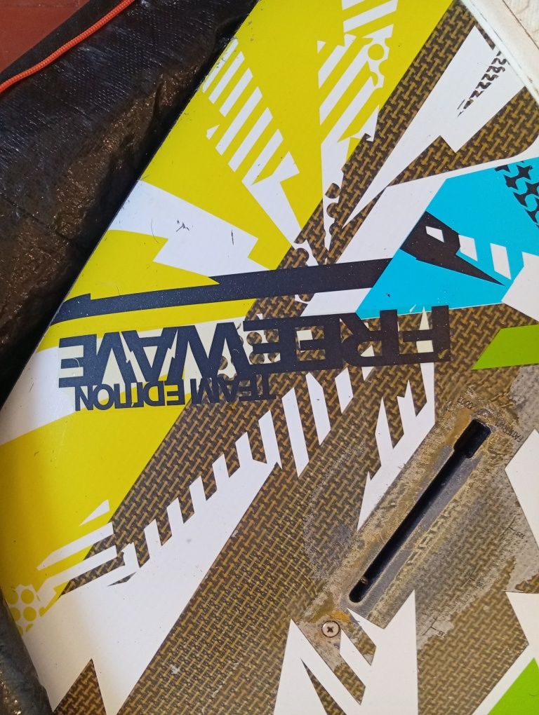 Prancha de windsurf Fanatic Freewave 115