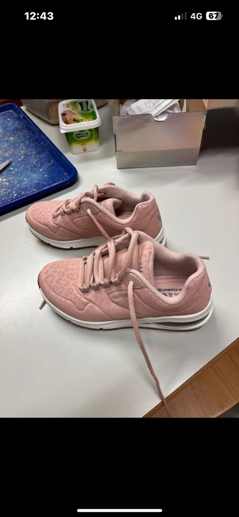 Tenis Skechers  Rosa