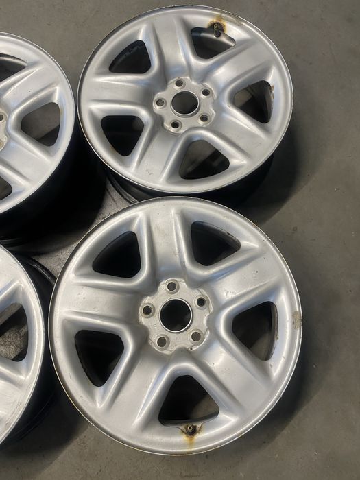 Felgi stalowe 17 cali Toyota