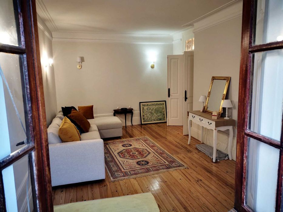 Casa Vintage renovada no Porto para arrendar (3 quartos)
