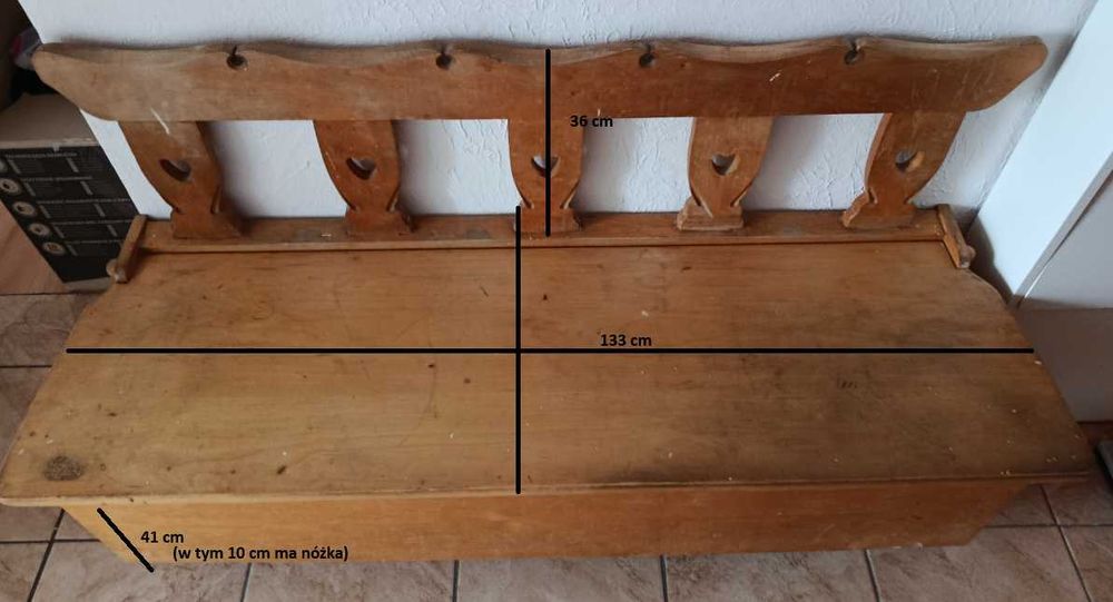 Drewniana ława ze skrzynią