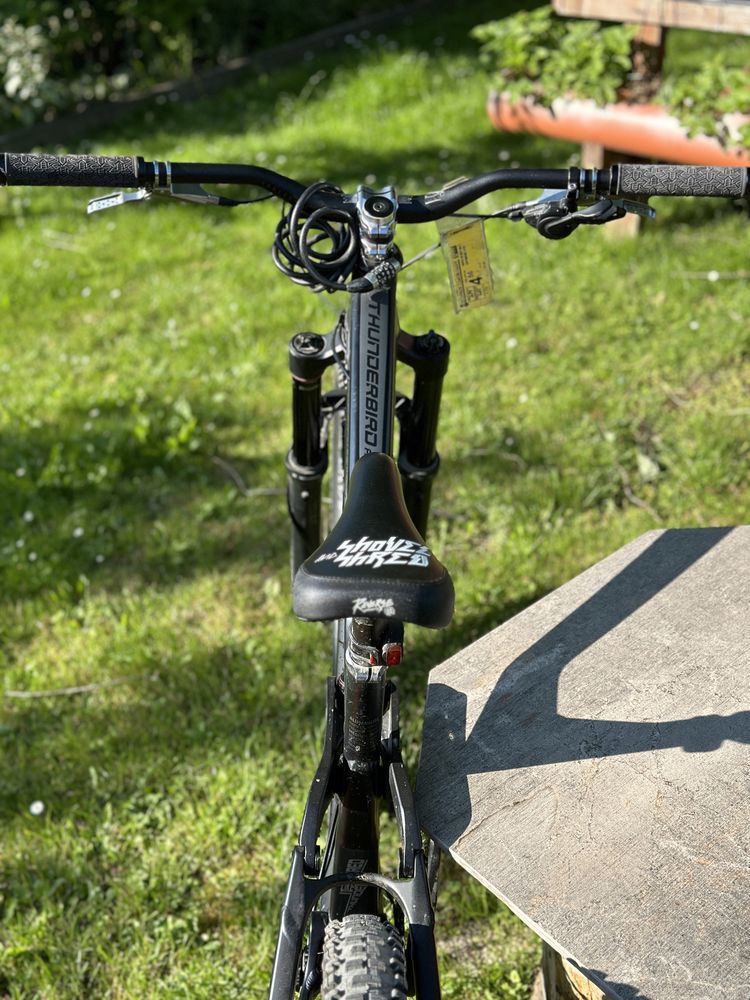 Rower Dartmoor Thunderbird FR M custom enduro freeride