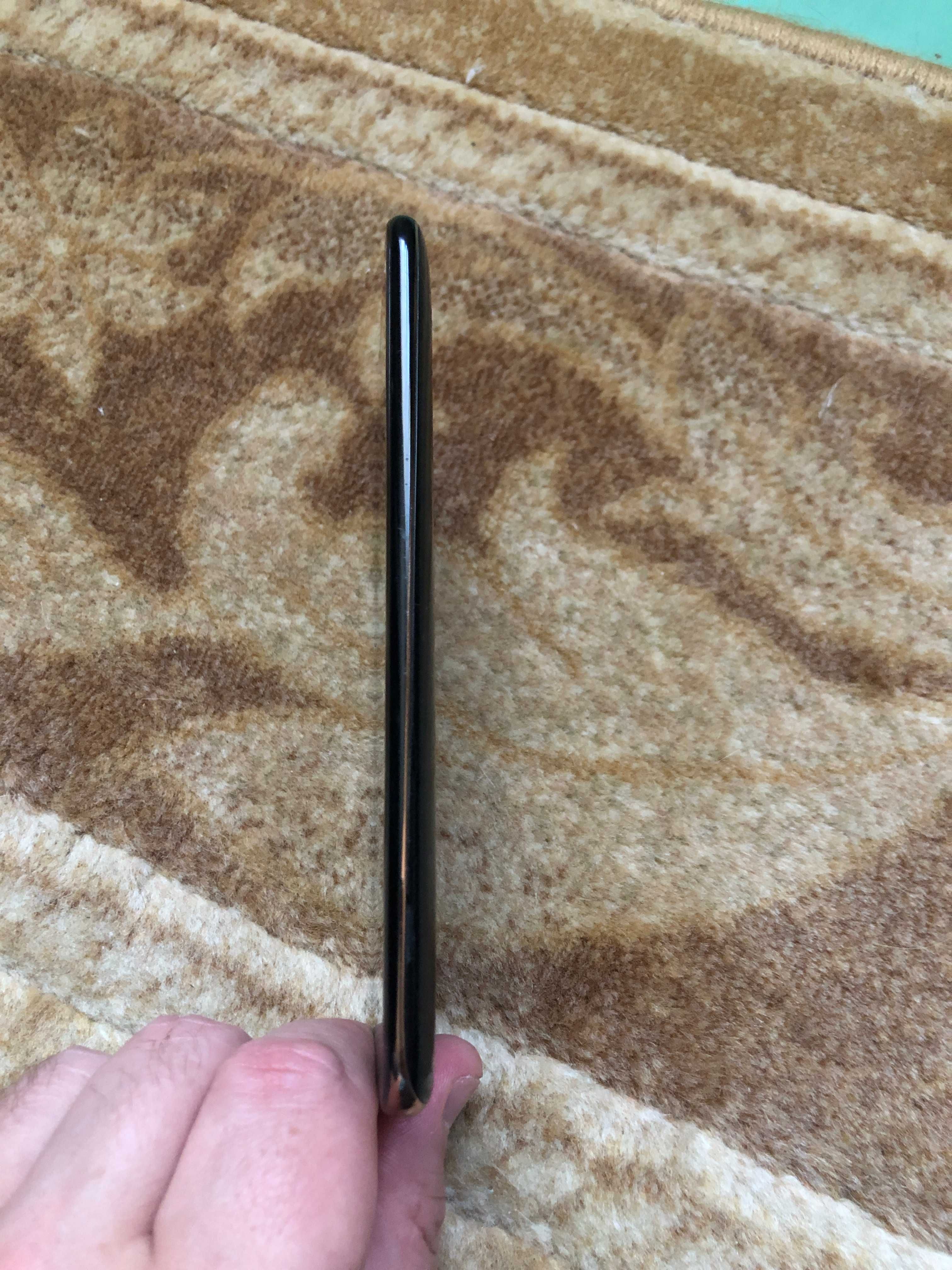 LG K10 (2017) смартфон