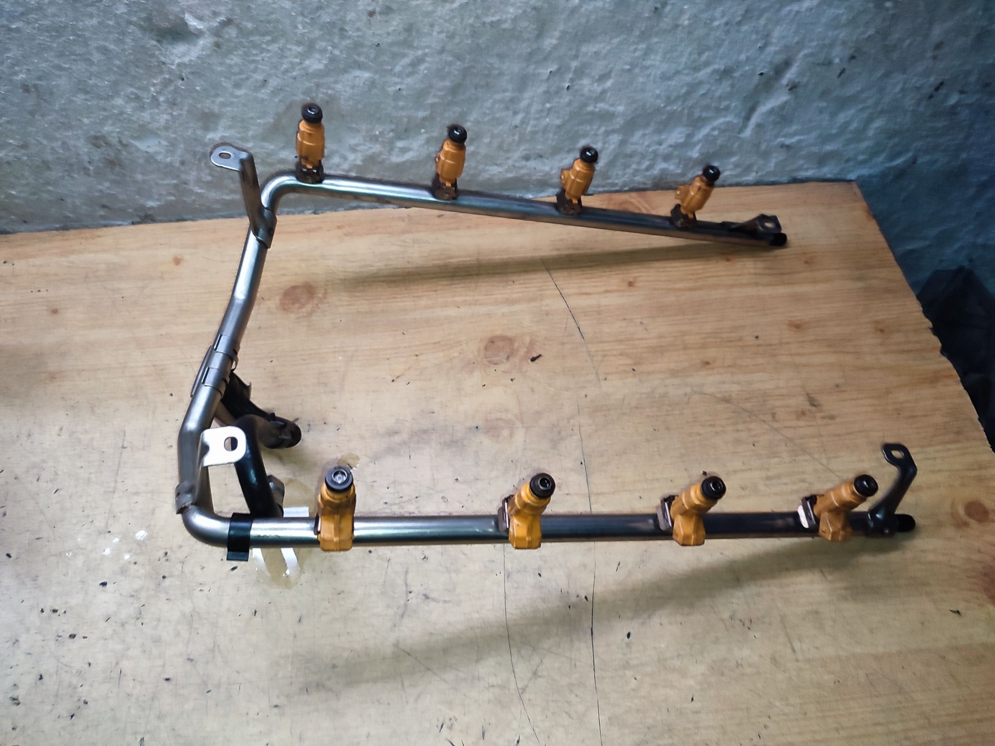 Porsche Cayenne 4.5 V8 Turbo listwa wtryskowa wtryski KOMPLET