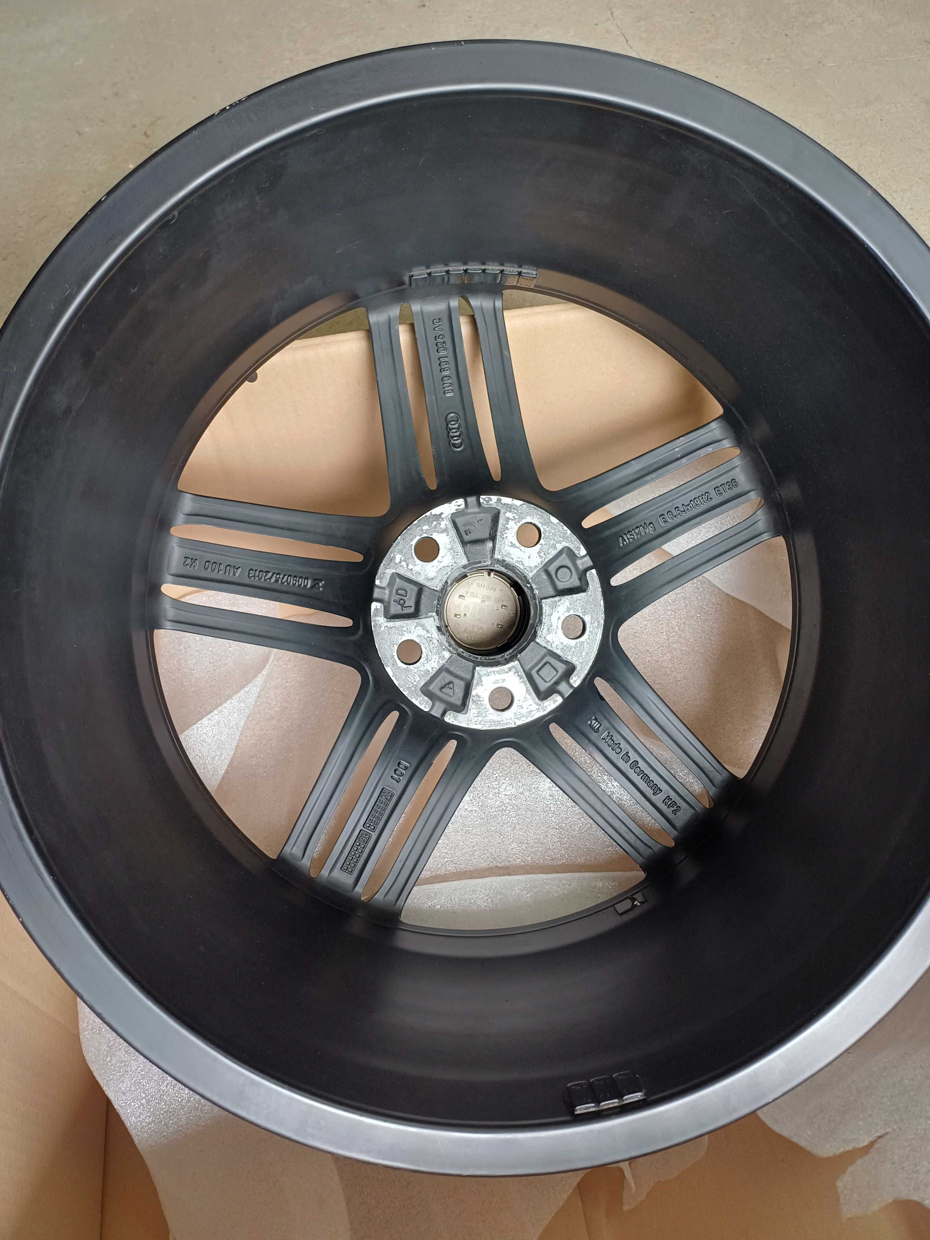 Oryginalne  alufelgi  Audi 19 wzór pompei A3 A4 A6 A8 Q3 Q5 TT