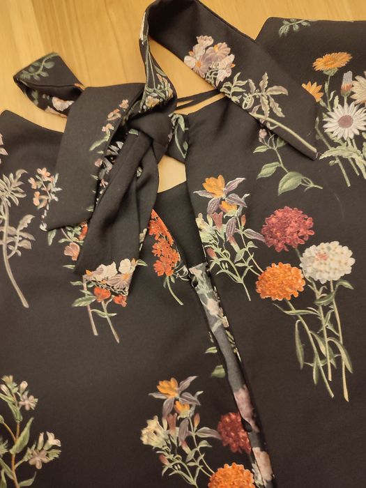 Macacão calção florido Zara. Tam L