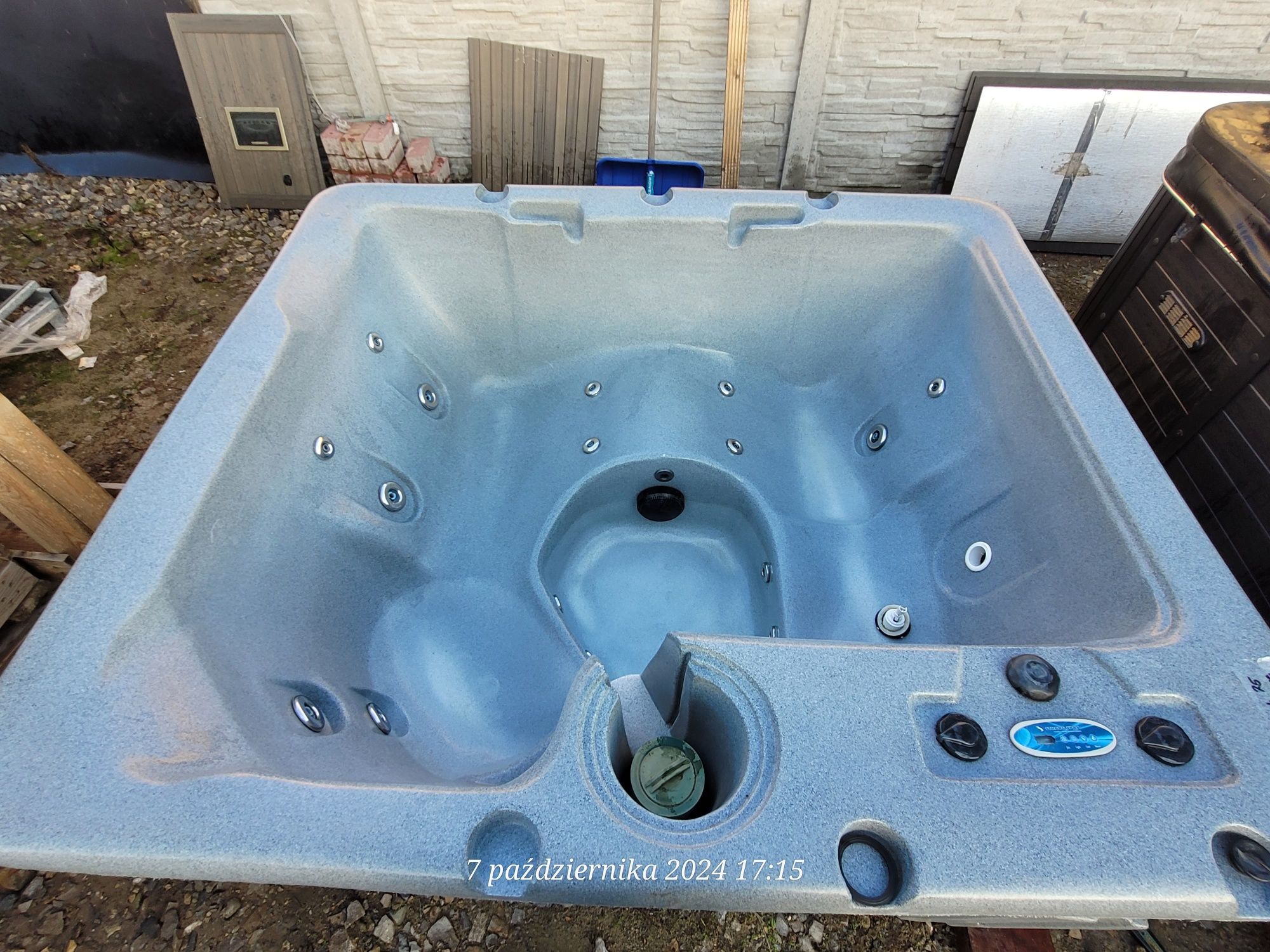 Jacuzzi ogrodowe spa domowe sterowanie  balboa