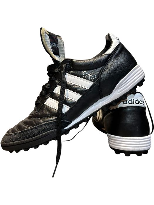 Buty piłkarskie Adidas Mundial Team