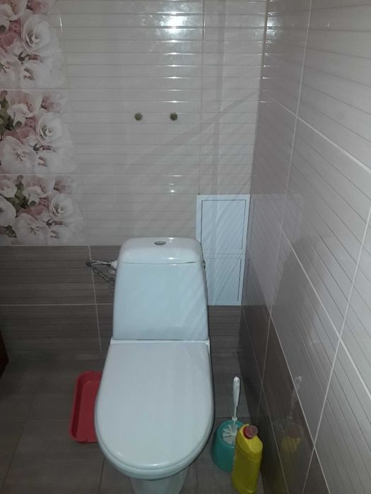 Продаж. Трикімнатна квартира. Район Ювілейний. Цегла.  Під програму.