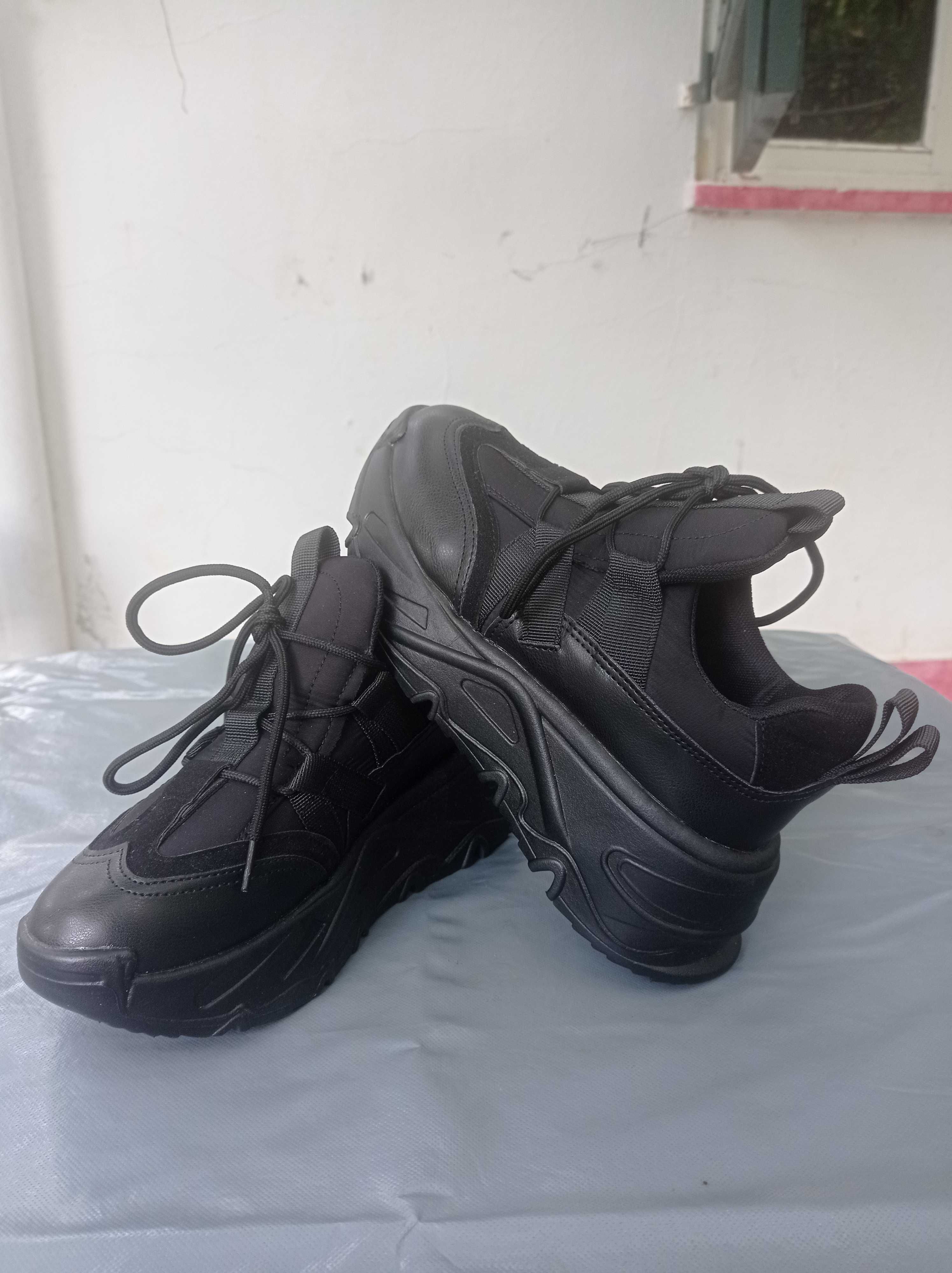Ténis chunky pretos 36 / Chunky black shoes 36