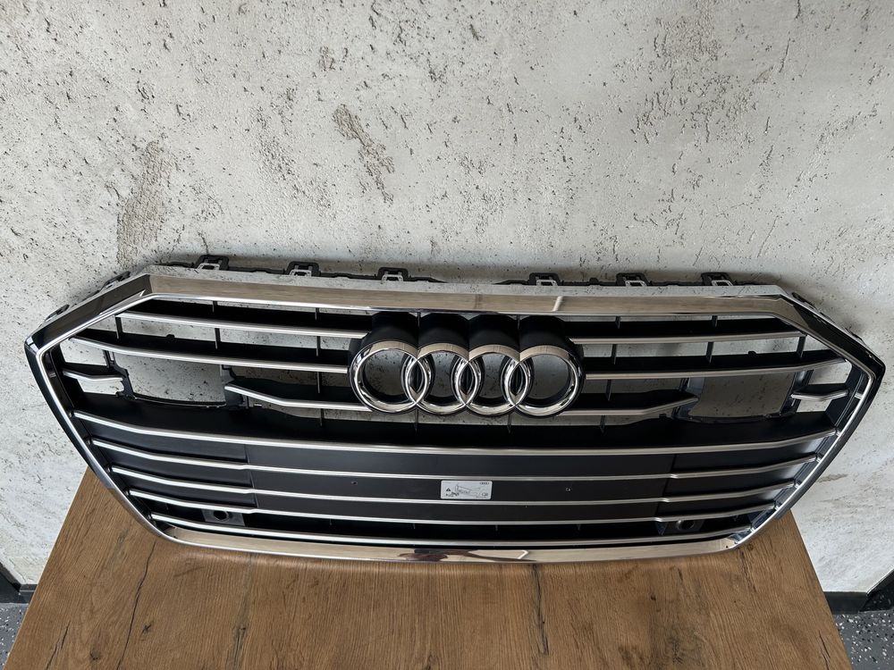 Audi A6 C8 S-LINE grill atrapa chrom 4K0