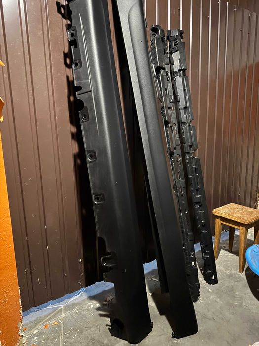 Вmw x5 f15 порог пластиковий накладка лівий правий кронштейн оригінал.