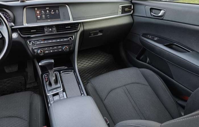 Kia Optima, 2,4 Бензин, 2020 року
1.6