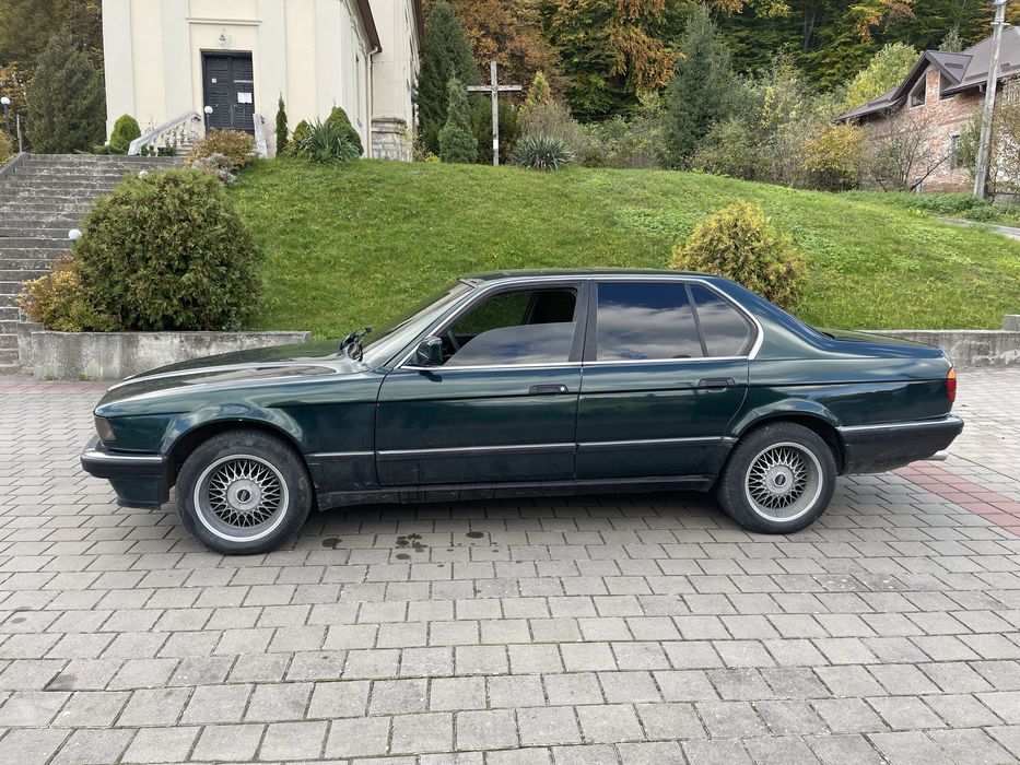 Продам BMW 730 e32