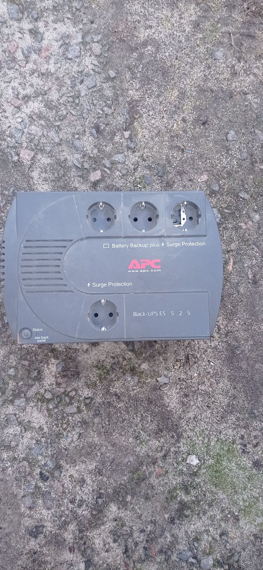Безперебійник APC 525
