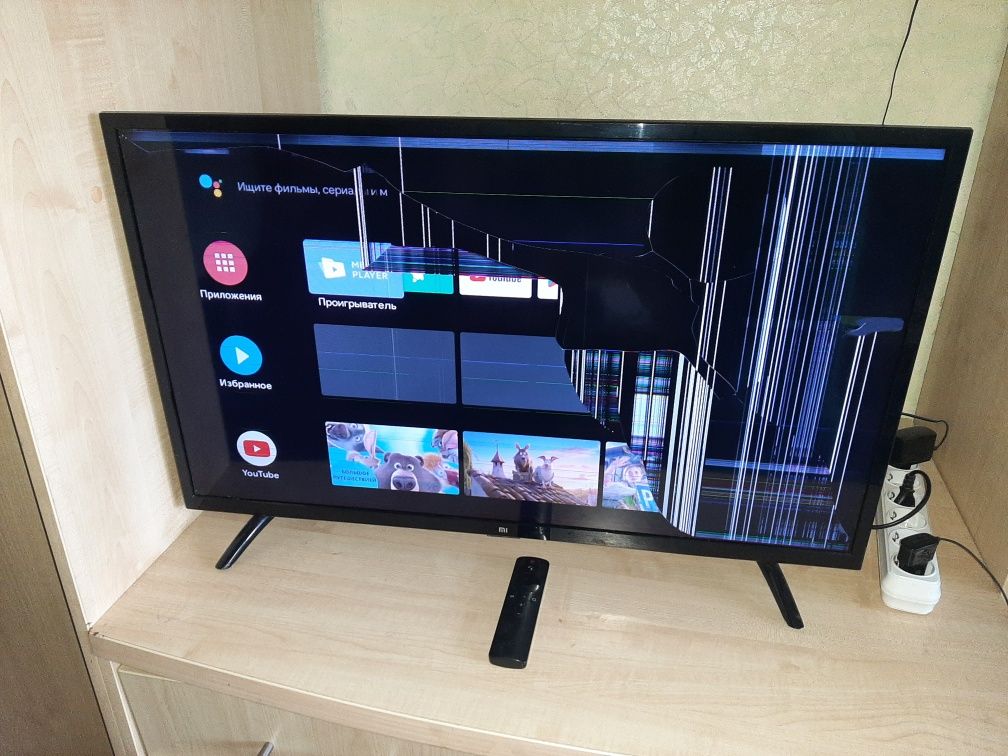 Продам телевізор MI на зап. частини