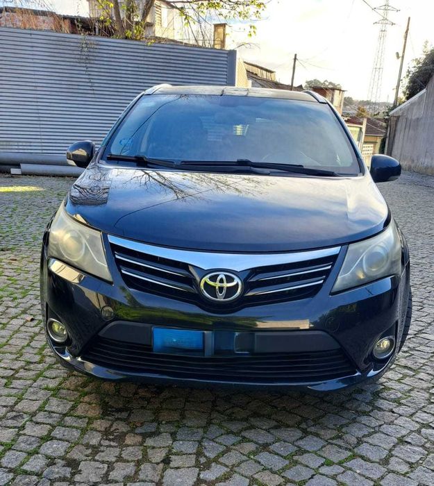 Toyota Avensis T27 Carrinha 2.0 D-4D (ADT270_) 124 cv Diesel