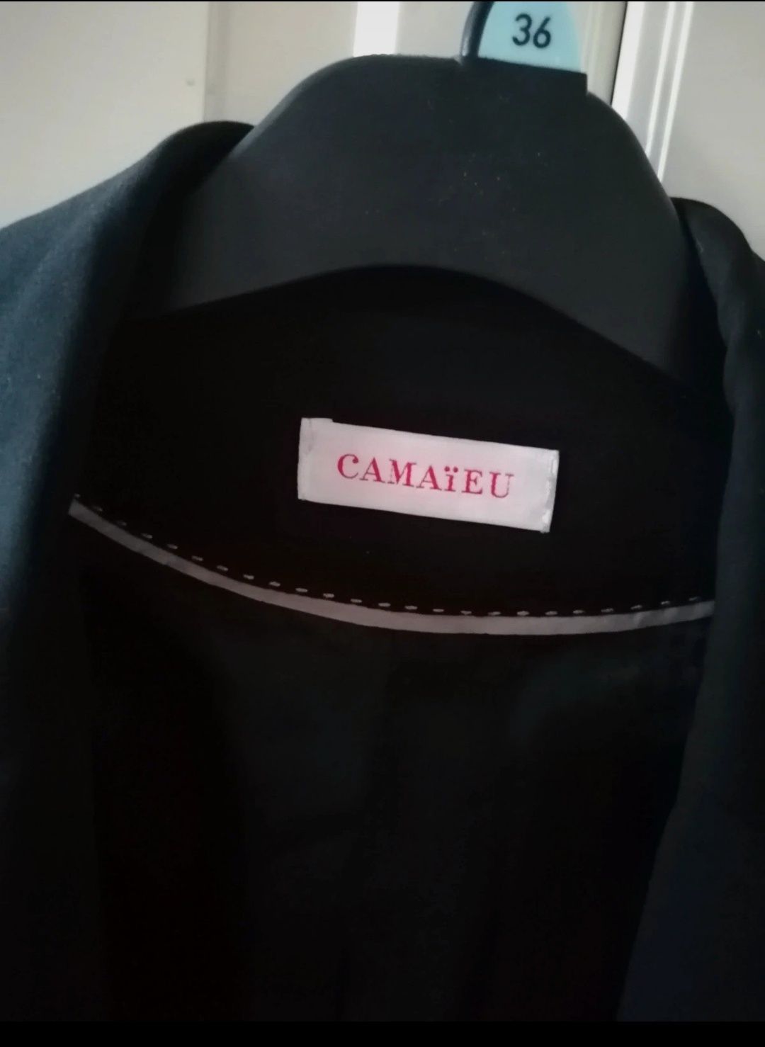 Czarny żakiet damski