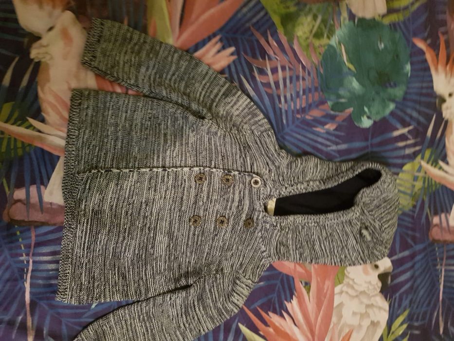 Sweterek bluza z kapturem rozmiar 62-68