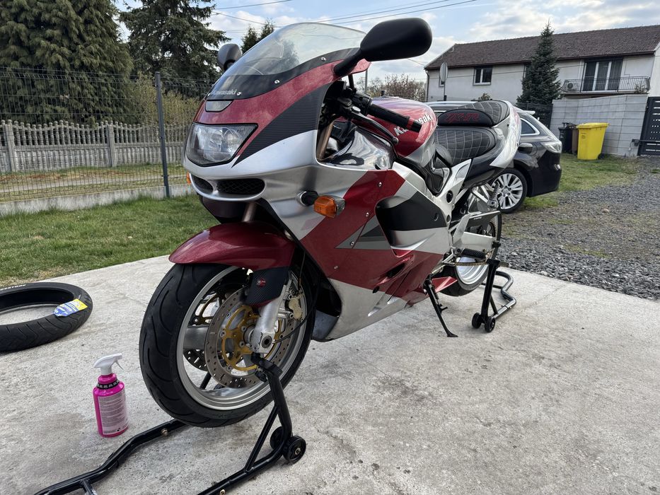 Kawasaki ZX-9R B1 1994 – Ładny egzemplarz z pierwszej serii