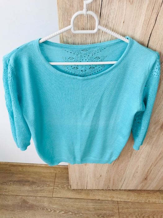 Sweter cienki z koronką turkusowy rozmiar S