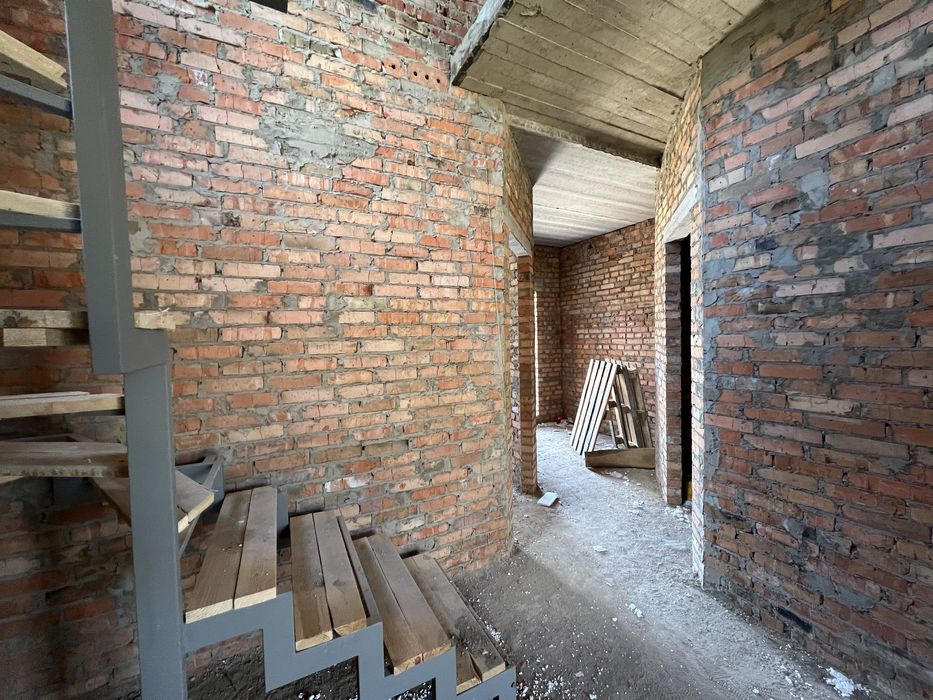 Продам дуплекс 110 кв.м., 3 кімнати, 2 сотки Zarvantsi