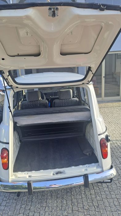 Renault 4L toda recuperada