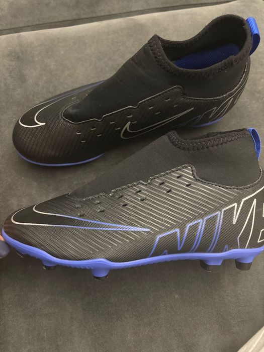 Бутси Nike (футбол)