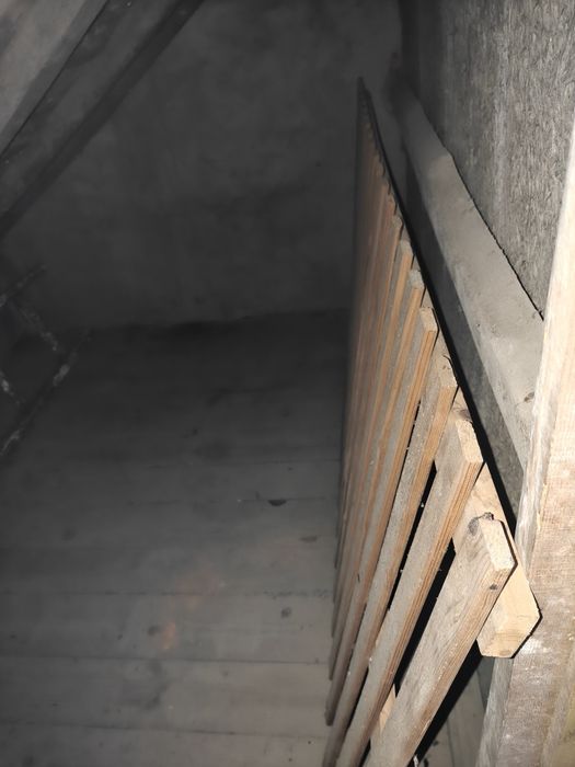 Cama solteiro, maciça , pinho mel, de corpo e meio