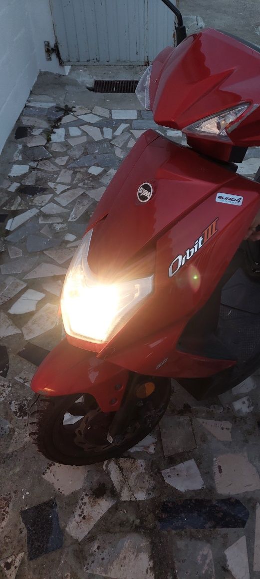 Vendo acelera sym