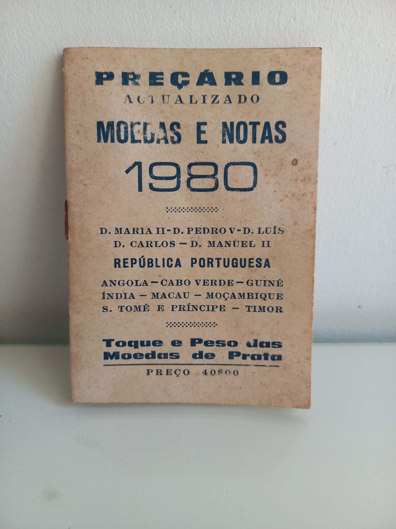 Lote anuários de numismática 1980 e 1985