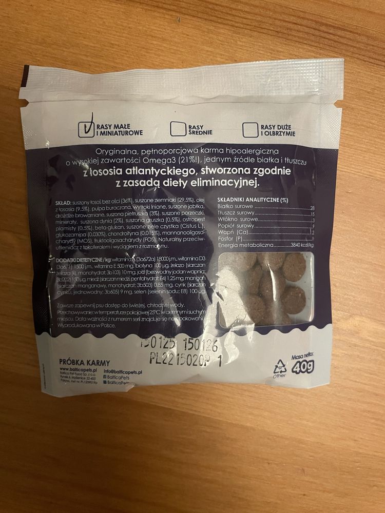Baltica Adult Salmon Hypoallergenic Łosoś 40g PRÓBKA karmy plus kliker