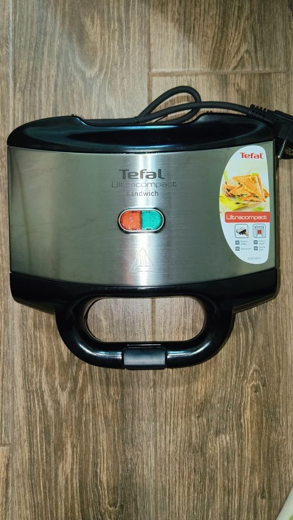 Сендвічниця Tefal ultracompact