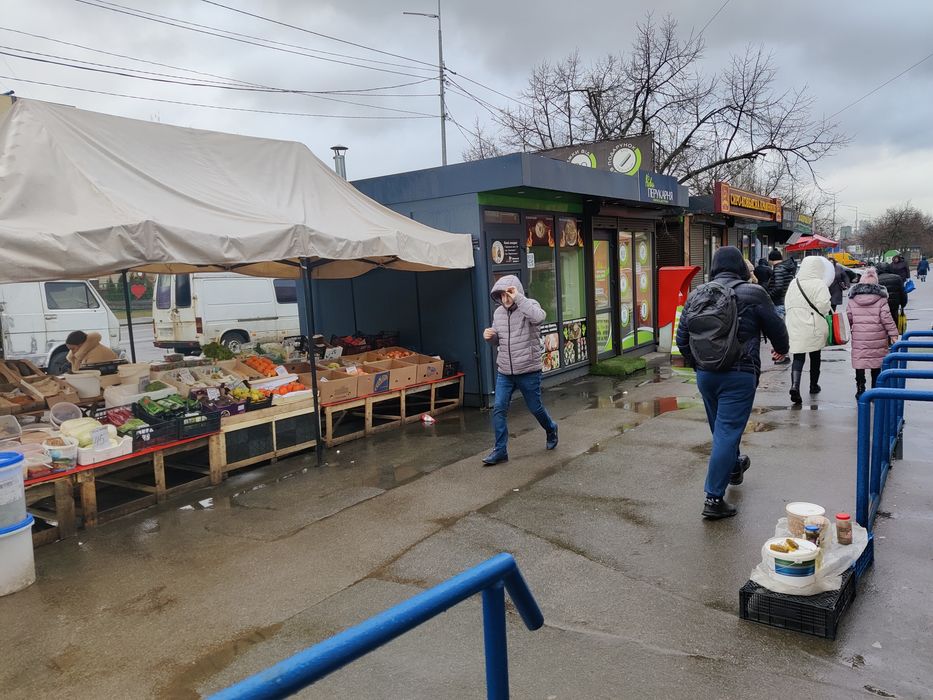 Харьковский массив,павильон 10м