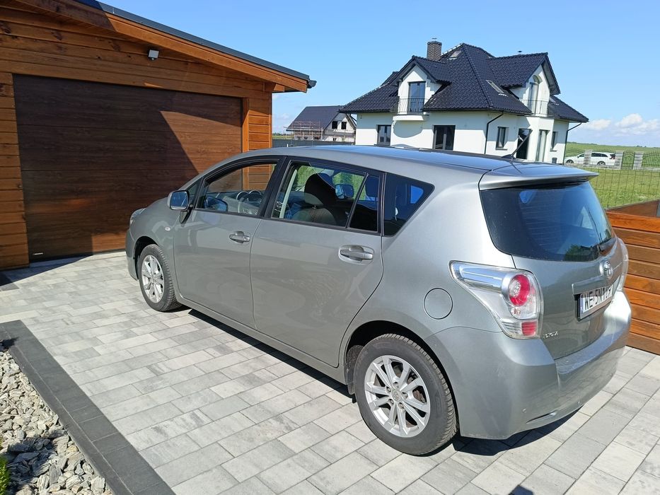 Toyota Verso 1,8 benzyna mozliwa zamiana na mniejsze auto