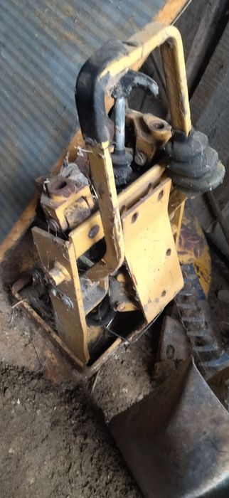 Rozdzielacz do koparko-ładowarki Ford 655