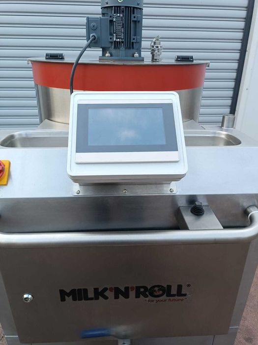 Mleczna Taksówka Milk"N"Roll MOBILE . Wyświetlacz dotykowy.