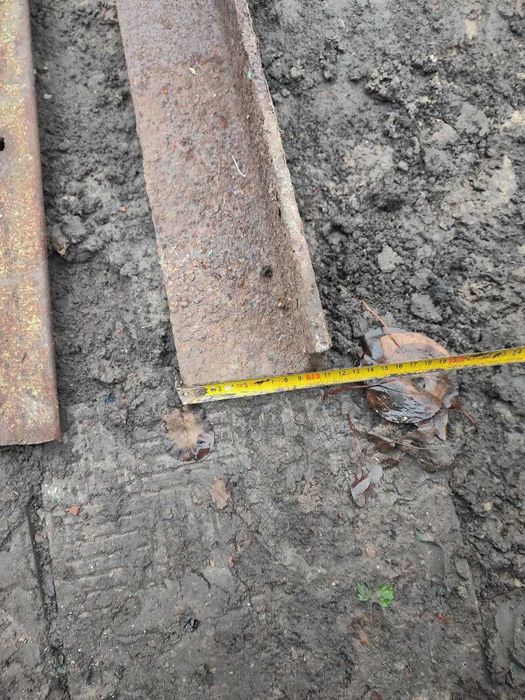 уголок 100х100х8 по 1м